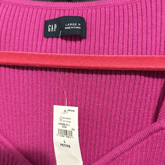 Brand new gap - Picture 2 of 2